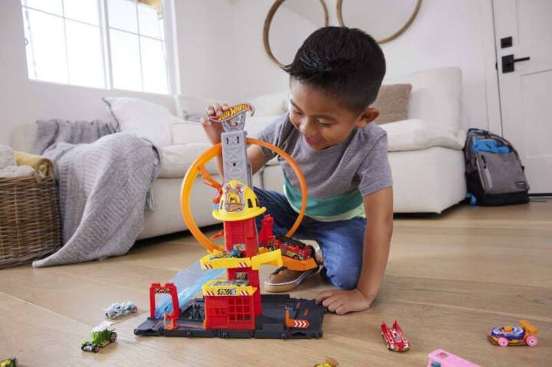 Hot Wheels Πίστα Πυροσβεστικός Σταθμός City (HKX41) - φωτογραφία 6