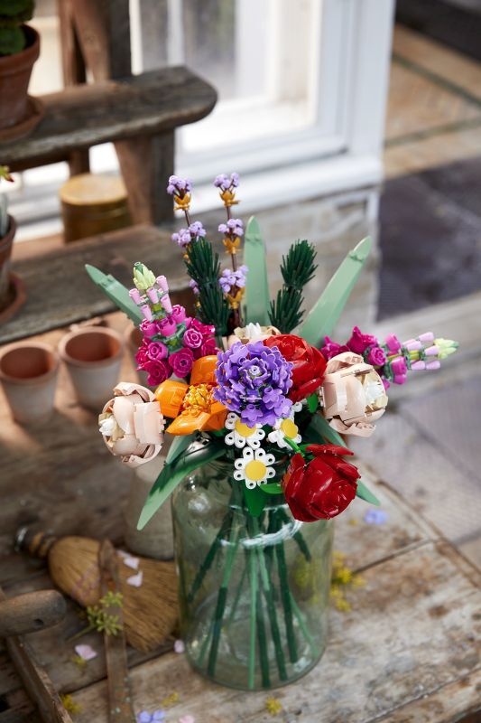 LEGO Icons Botanical Flower Bouquet (10280) φωτογραφία