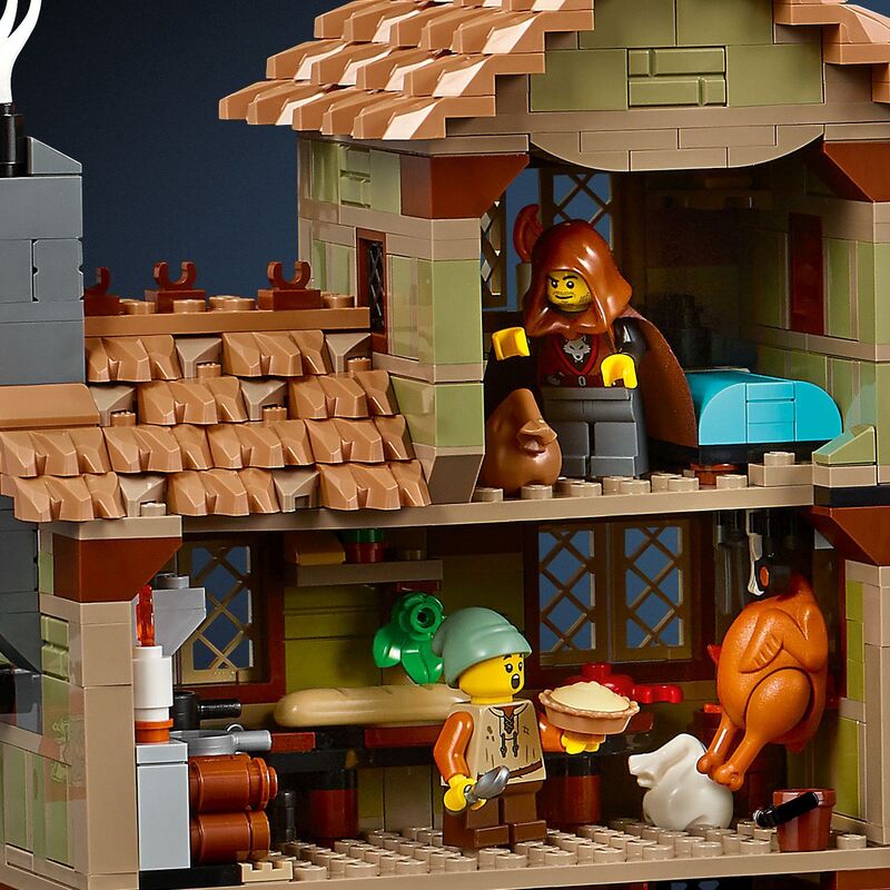 LEGO® Icons Medieval Town Square (10332) φωτογραφία