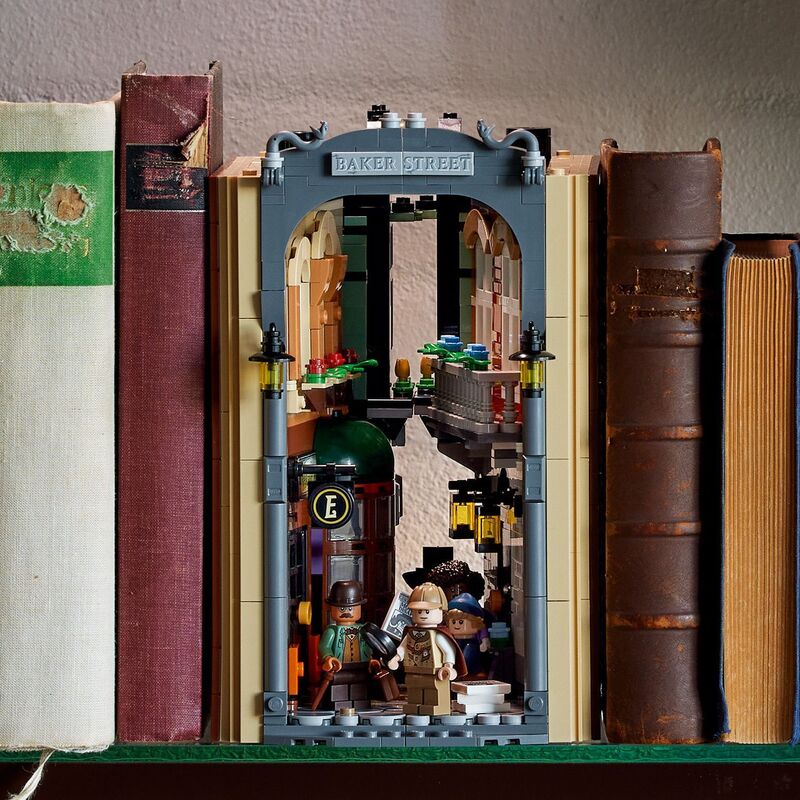 LEGO® Icons Sherlock Holmes: Book Nook (10351) - φωτογραφία 3