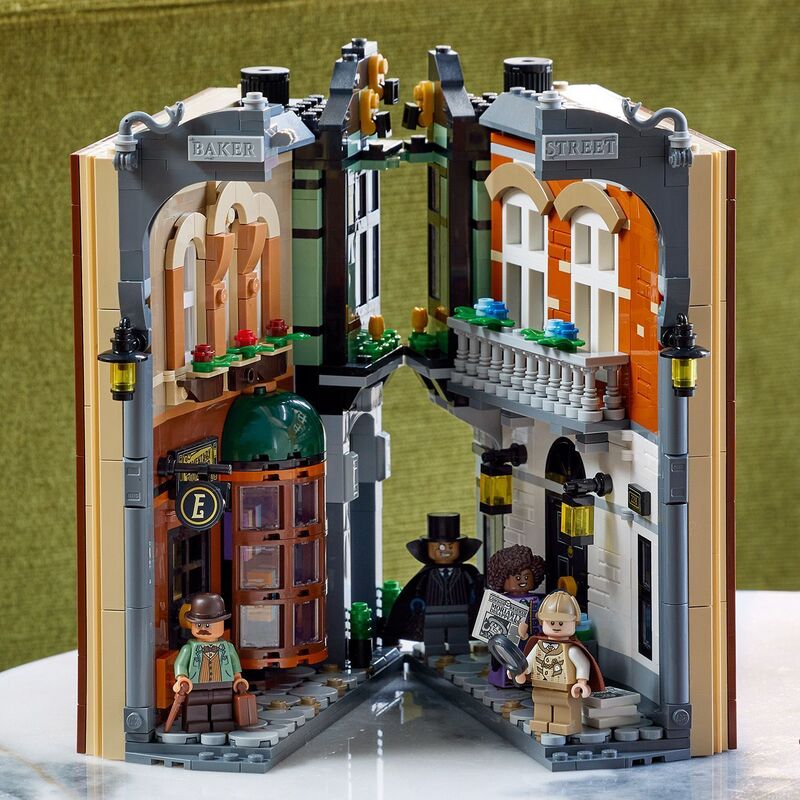 LEGO® Icons Sherlock Holmes: Book Nook (10351) - φωτογραφία 4