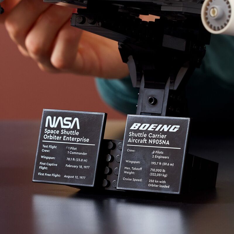 LEGO® Icons Shuttle Carrier Aircraft (10360) - φωτογραφία 6
