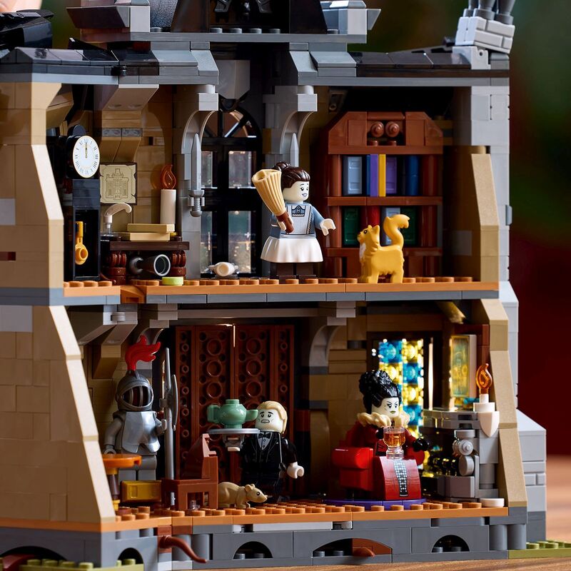 LEGO® Icons Mayor Manor (11383) - φωτογραφία 4