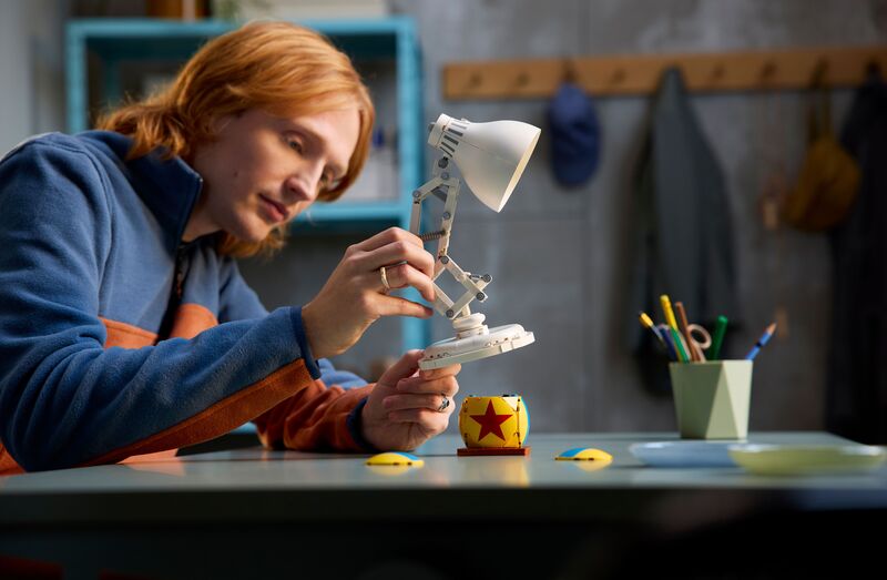 LEGO® Ideas Disney Luxo JR. (21357) φωτογραφία