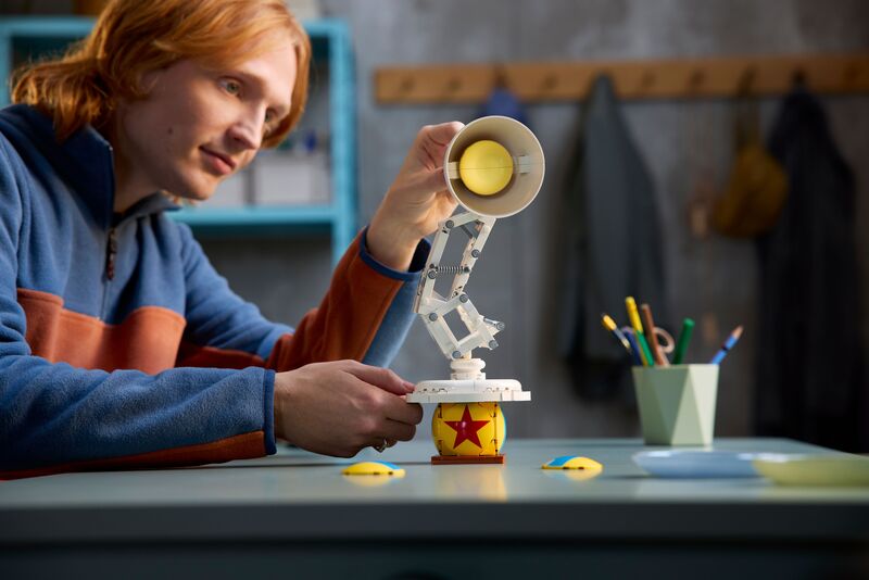 LEGO® Ideas Disney Luxo JR. (21357) φωτογραφία