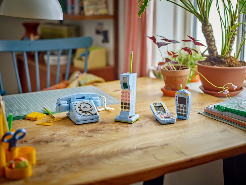 LEGO Creator 3in1 Retro Telephone (31174) φωτογραφία