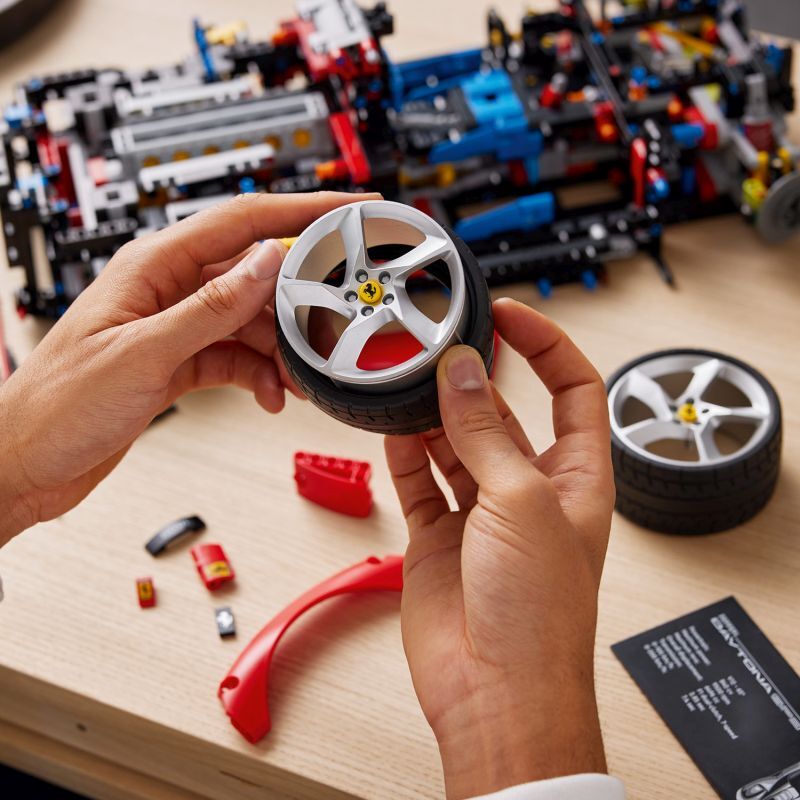LEGO® Technic Ferrari Daytona SP3 (42143) φωτογραφία