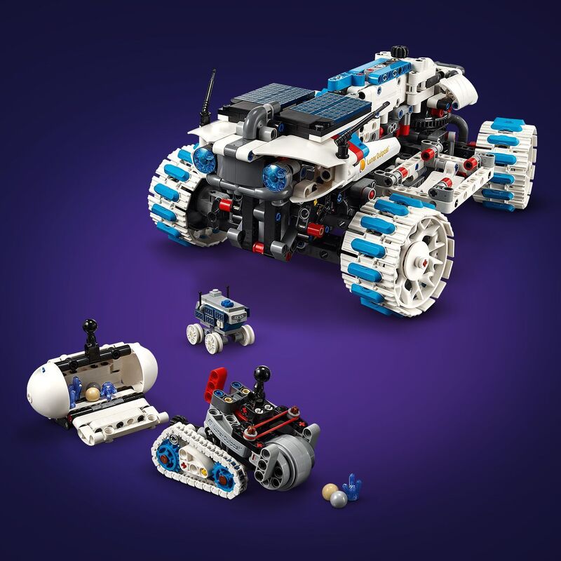 LEGO Technic Lunar Outpost Moon Rover Space Vehicle (42211) φωτογραφία
