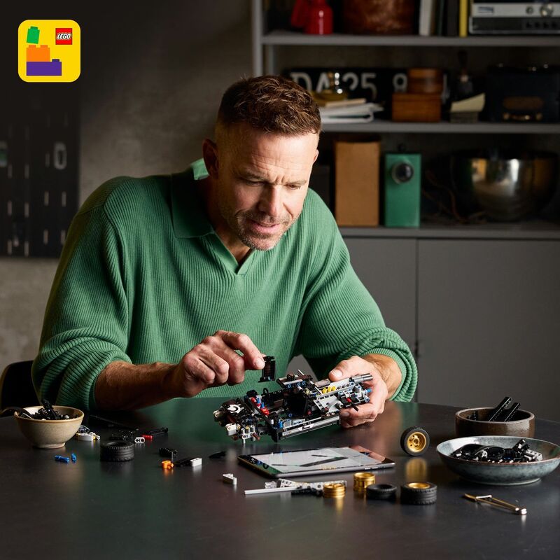 LEGO® Technic - 1966 Ford GT40 MKII Race Car - 42223 - φωτογραφία 7