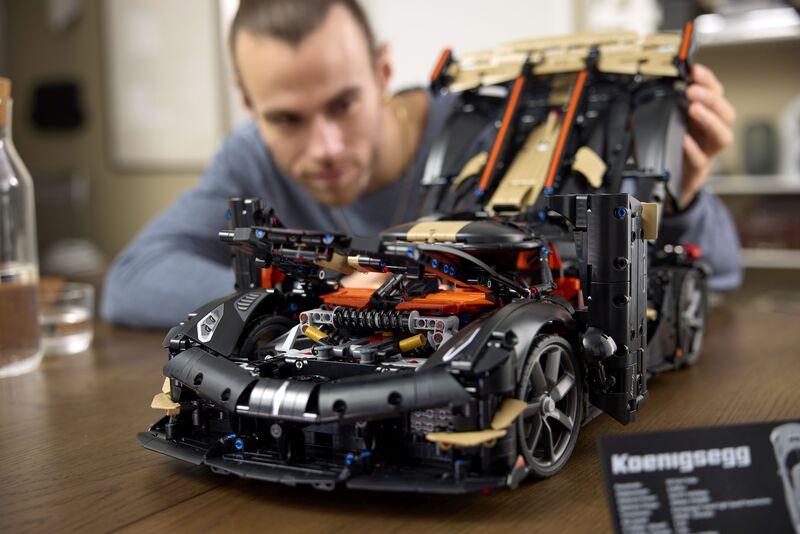 LEGO® Technic Koenigsegg Sadair's Spear Megacar (42232) - φωτογραφία 7
