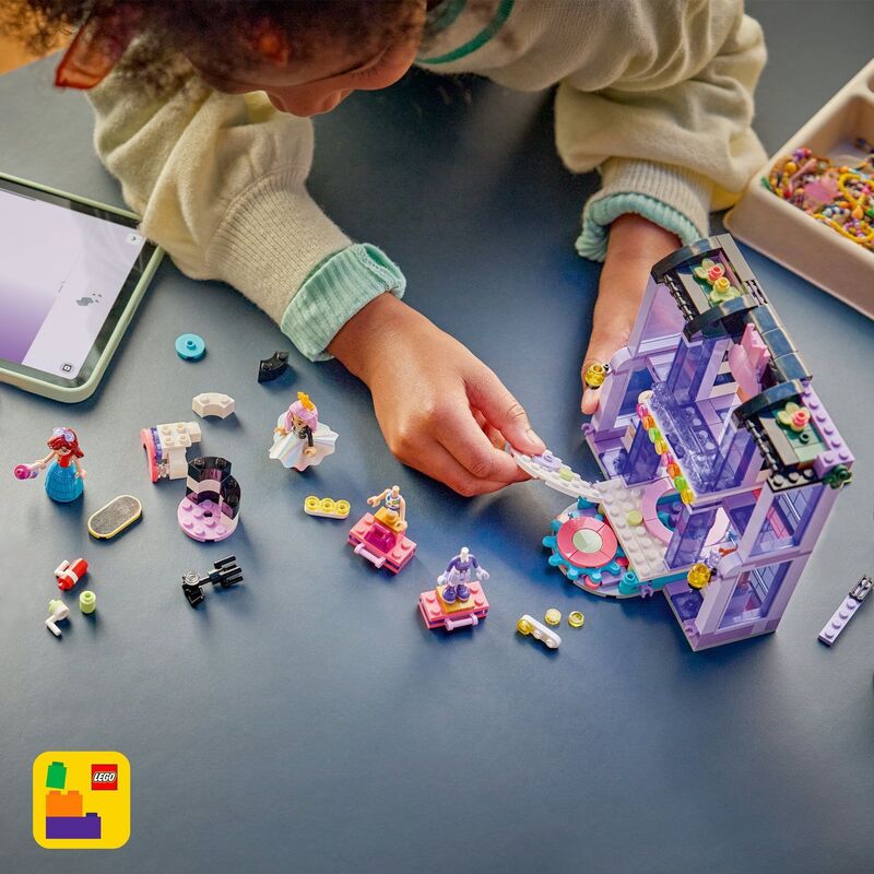 LEGO® Friends Heartlake City Fashion Show (42685) - φωτογραφία 7