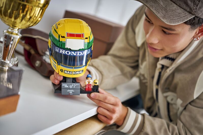 LEGO® Editions McLaren Mastercard F1 Team Aryton Senna's Helmet (43024) - φωτογραφία 7