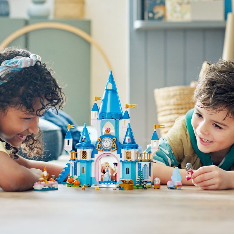LEGO Disney Princess Cinderella & Prince Charming's Castle (43206) φωτογραφία
