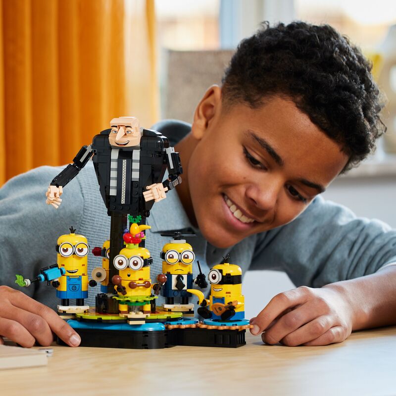 LEGO® Minions Brick-Built Gru & Minions (75582) φωτογραφία