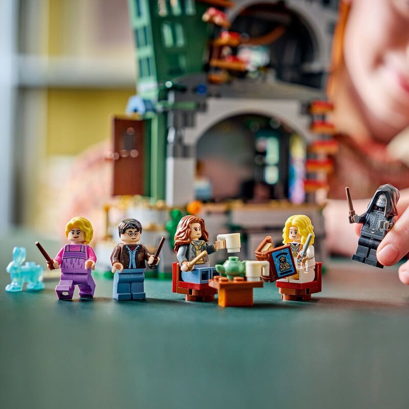LEGO® Harry Potter™ - Luna Lovegood's House - 76467 - φωτογραφία 6