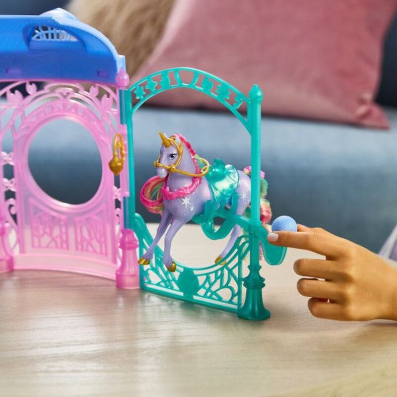 Unicorn Academy Στάβλος Playset (6072449) - φωτογραφία 4