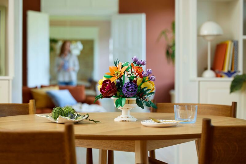 LEGO® Botanicals Flower Arrangement (10345) φωτογραφία