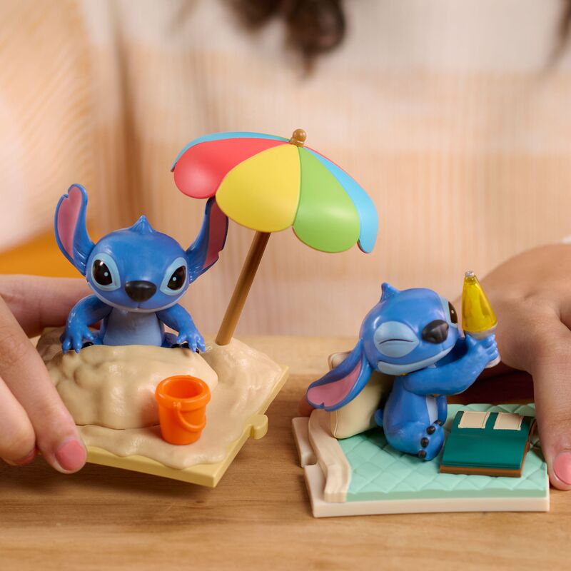 Giochi Preziosi Stitch φιγούρα έκπληξη με σκηνικό ταινίας TTC45000 - φωτογραφία 3