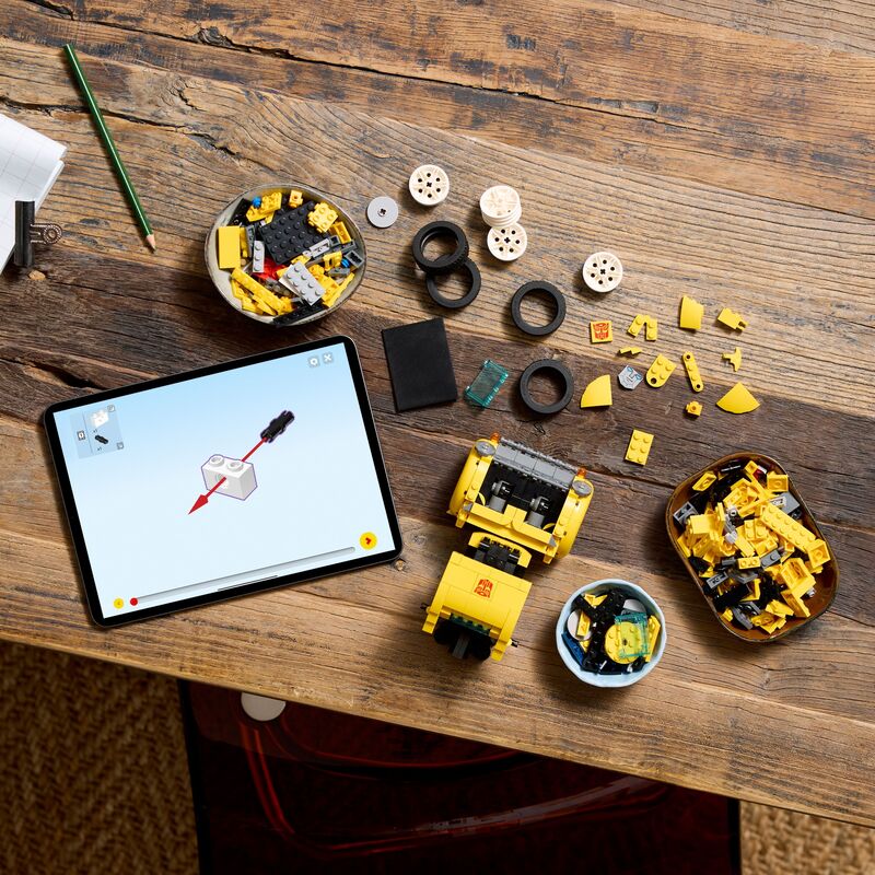 LEGO® Icons Transformers Bumblebee (10338) φωτογραφία