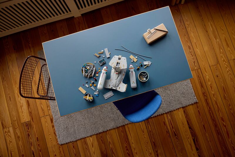 LEGO® Icons Star Trek: USS Enterprise NCC 1701-D (10356) φωτογραφία