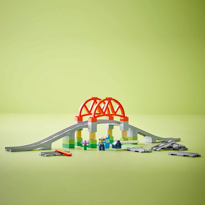 LEGO® DUPLO® Train Bridge & Tracks Expansion Set (10426) - φωτογραφία 6