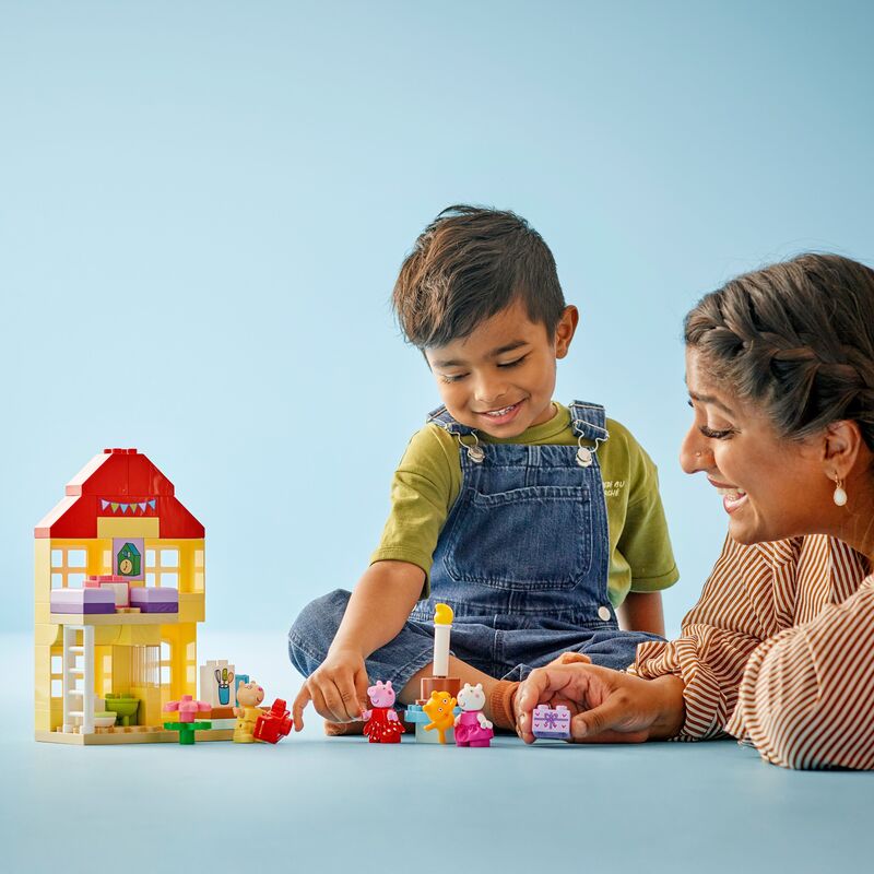 LEGO® DUPLO® Peppa Pig Birthday House (10433) - φωτογραφία 5