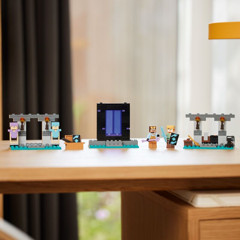 LEGO® Minecraft The Armory (21252) φωτογραφία