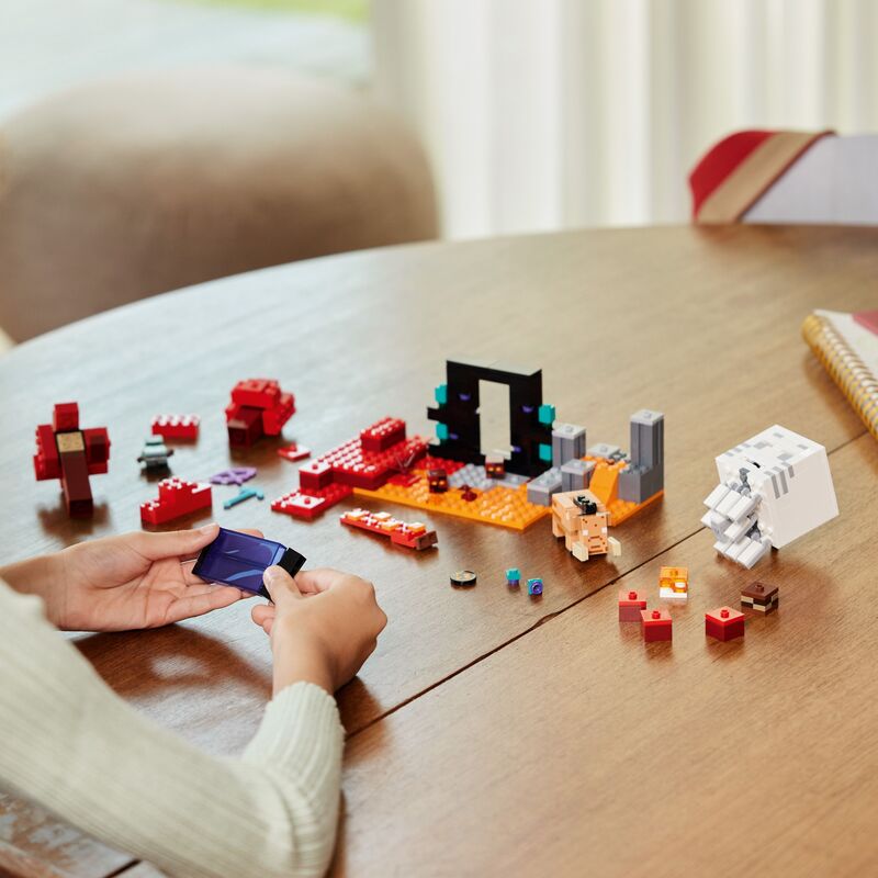 LEGO Minecraft The Nether Portal Ambush (21255) φωτογραφία