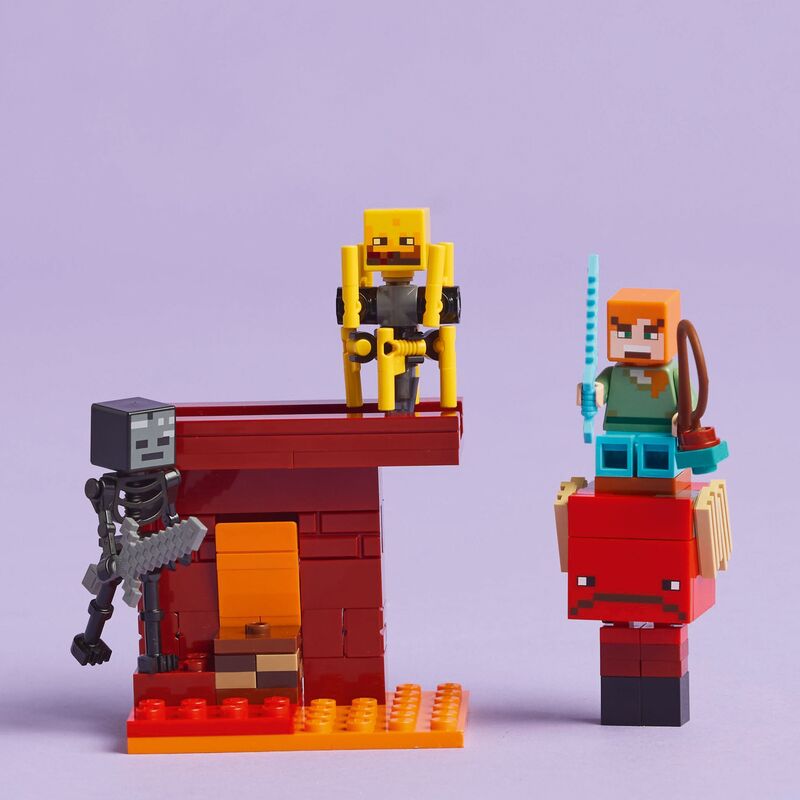 LEGO Minecraft The Nether Lava Battle (21266) φωτογραφία