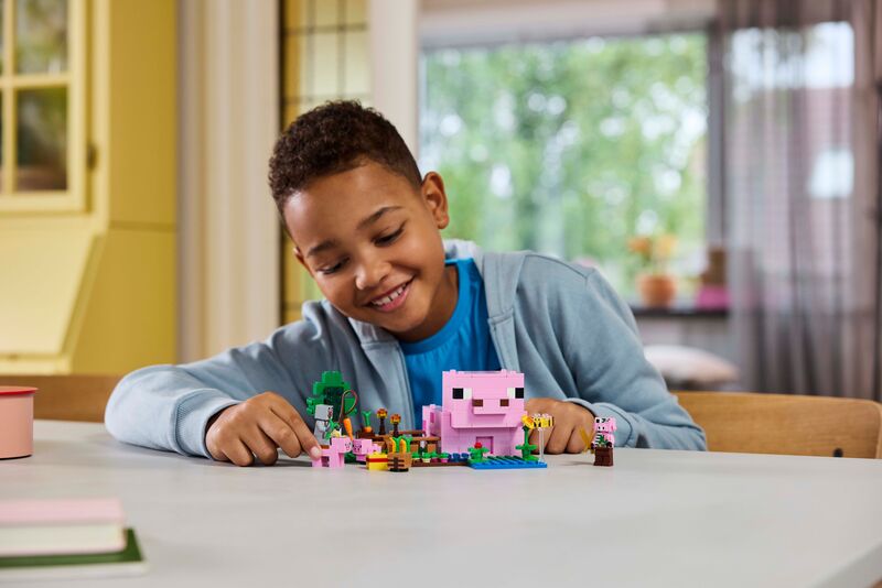 LEGO Minecraft The Baby Pig House (21268) φωτογραφία