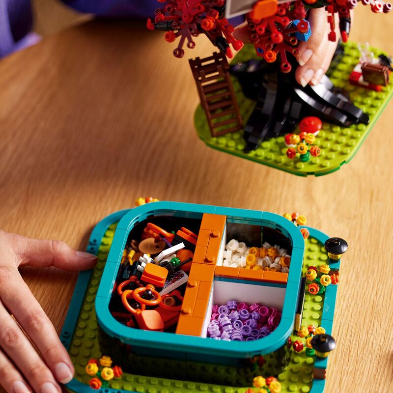 LEGO Ideas Family Tree (21346) φωτογραφία