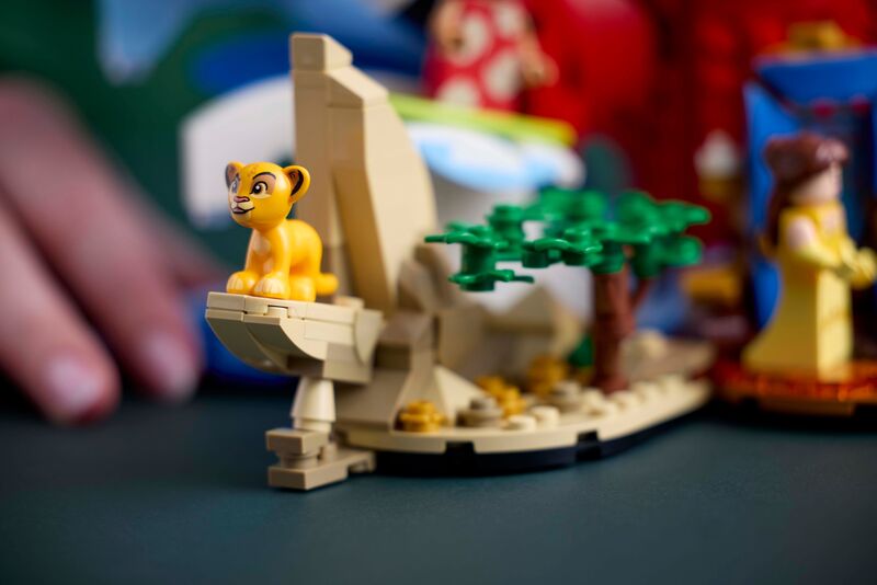 LEGO® Ideas Magic Of Disney (21352) φωτογραφία