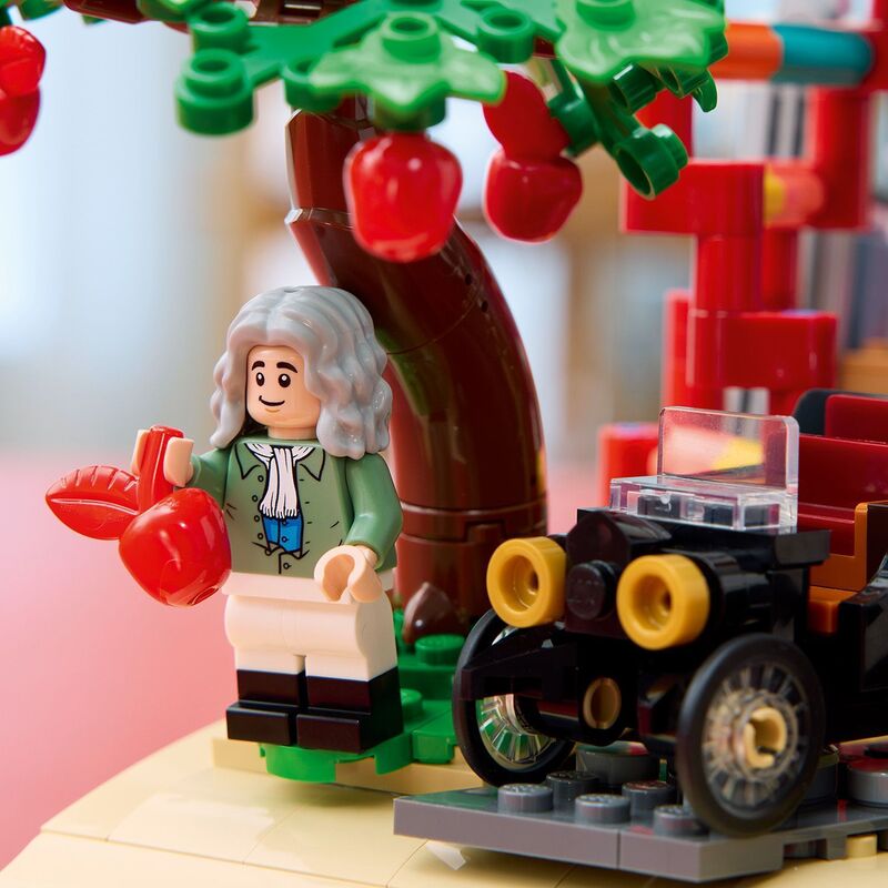 LEGO® Ideas The Evolution Of Stem (21355) φωτογραφία