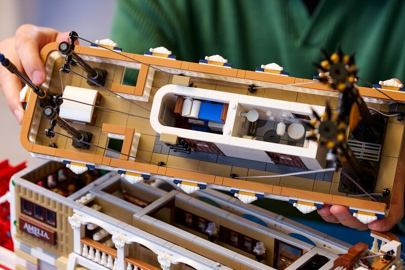 LEGO® Ideas River Steamboat (21356) φωτογραφία