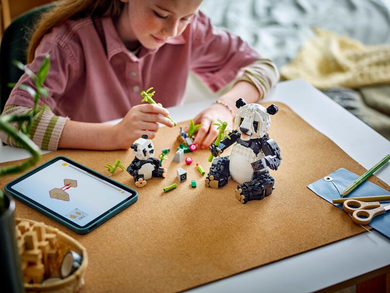 LEGO® Creator 3in1 Wild Animals: Panda Family (31165) φωτογραφία