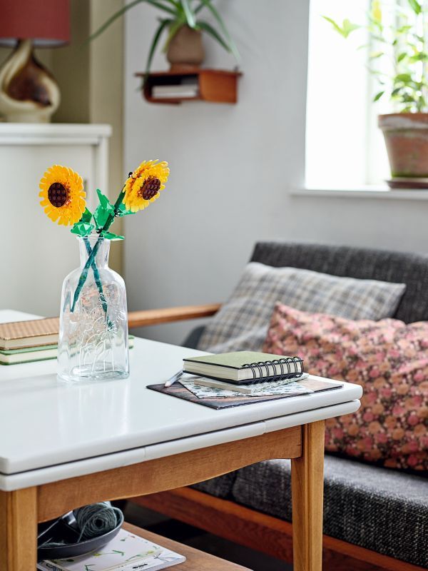 LEGO Botanical Sunflowers (40524) φωτογραφία