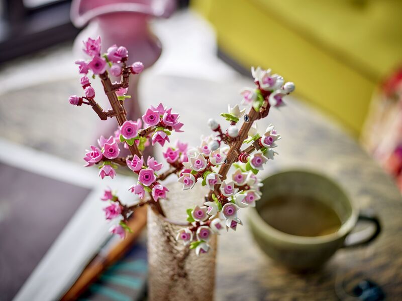 LEGO Botanical Cherry Blossoms (40725) φωτογραφία