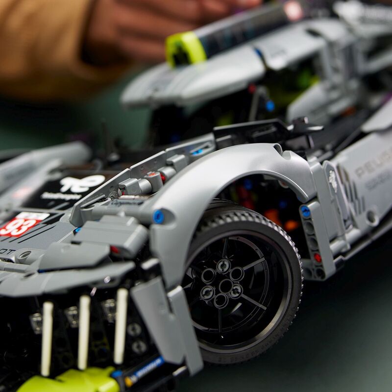 LEGO Technic Peugeot 9X8 24H Le Mans Hybrid Hypercar (42156) φωτογραφία