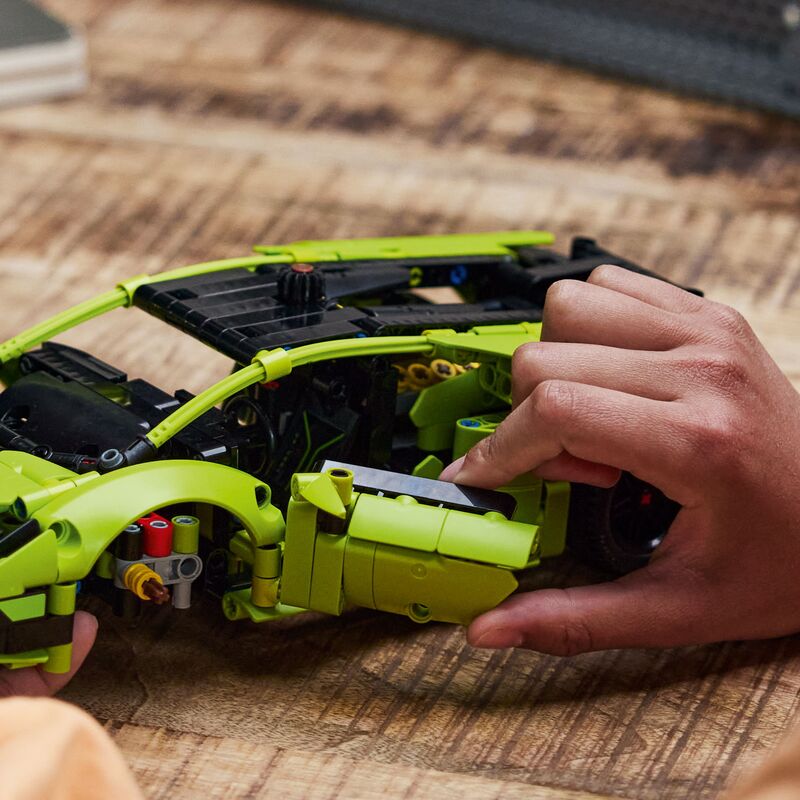 LEGO Technic Lamborghini Huracan Tecnica (42161) φωτογραφία