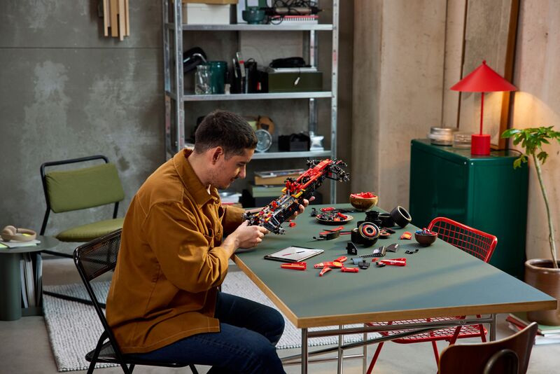 LEGO Technic Ferrari SF-24 F1 Car (42207) φωτογραφία
