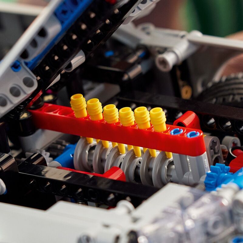 LEGO Technic 2 Fast 2 Furious Nissan Skyline GT-R (R34) (42210) φωτογραφία