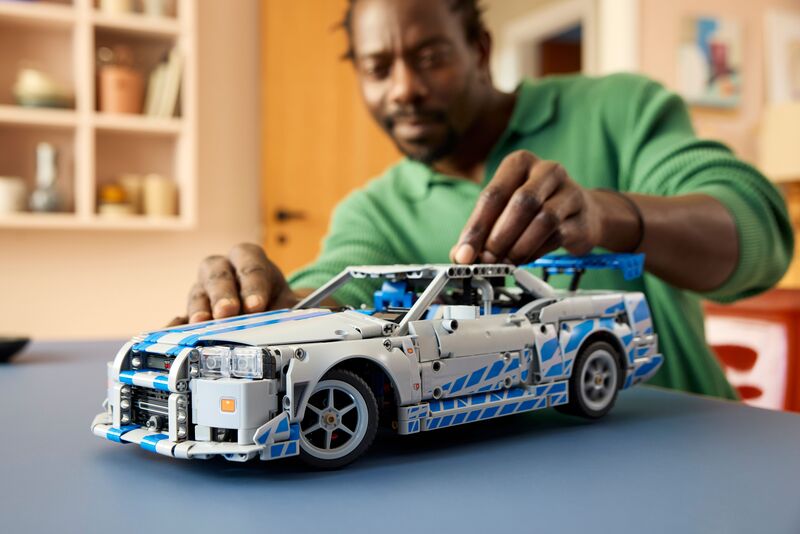LEGO Technic 2 Fast 2 Furious Nissan Skyline GT-R (R34) (42210) φωτογραφία
