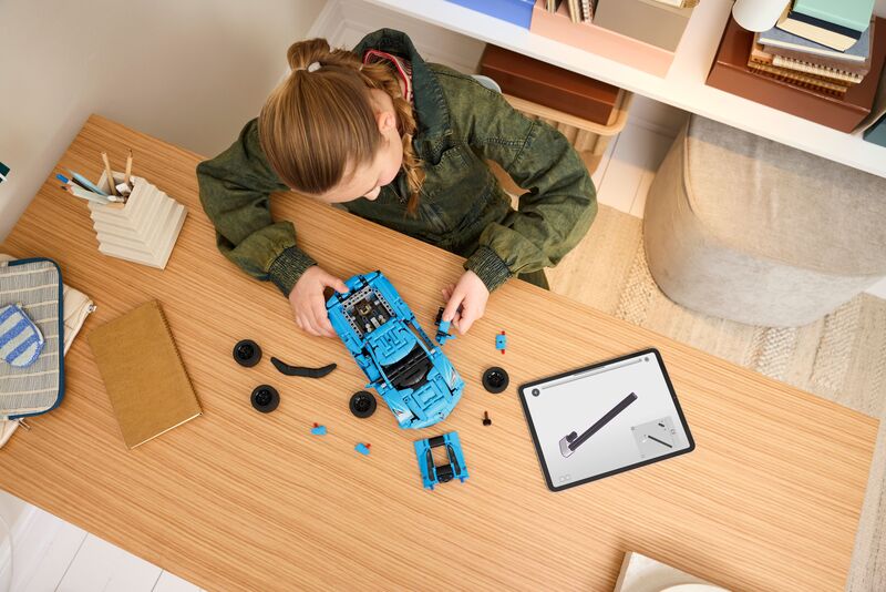 LEGO® Technic Chevrolet Corvette Stingray Blue (42217) - φωτογραφία 6