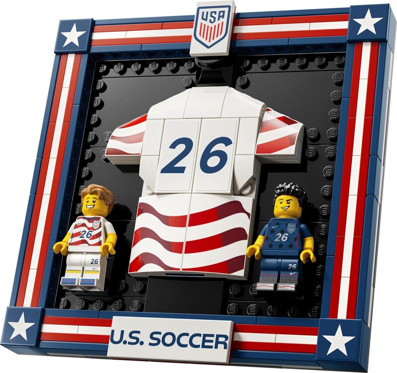 LEGO® Editions 2026 U.S. Soccer National Team Jersey (43033) - φωτογραφία 2
