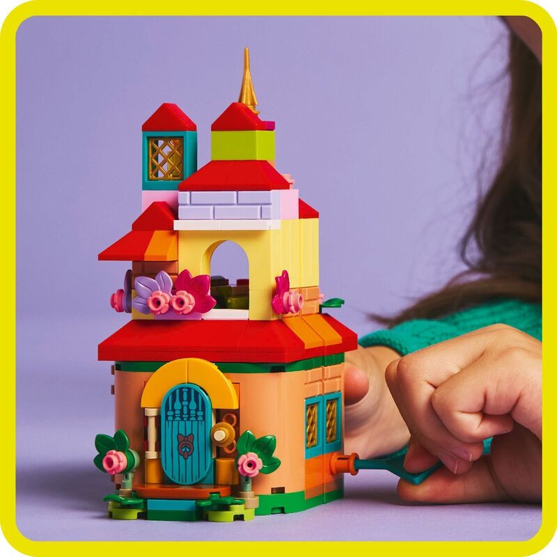 LEGO Disney Encanto Mini House (43261) φωτογραφία