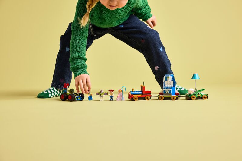LEGO Disney Toy Story Celebration Train & RC Car (43264) φωτογραφία