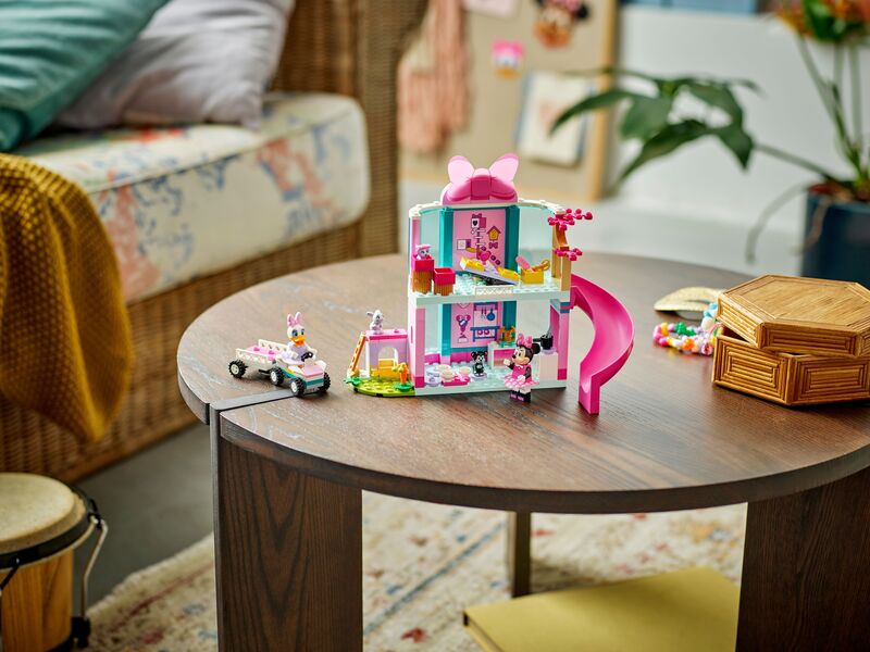 LEGO® Disney Minnie's Pet Hotel (43274) φωτογραφία