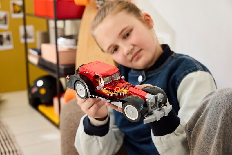 LEGO Disney Cruella De Vil's Car (43277) φωτογραφία