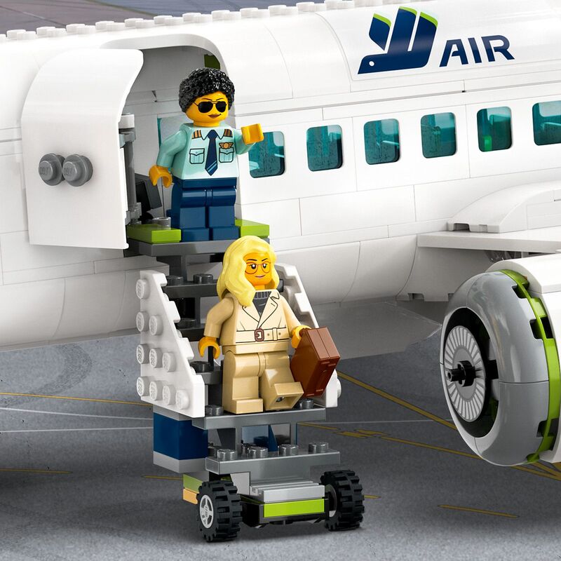 LEGO City Passenger Airplane (60367) φωτογραφία