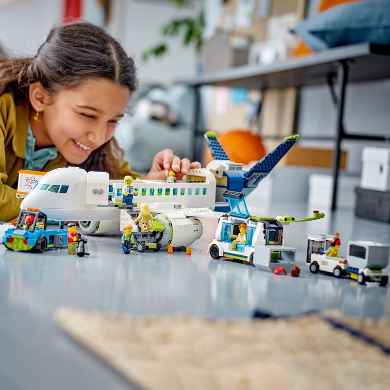 LEGO City Passenger Airplane (60367) φωτογραφία